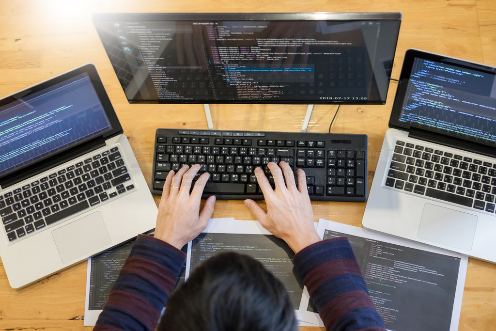 辦公室軟件開發(fā) 從代碼沉思到技術(shù)共享的藝術(shù)